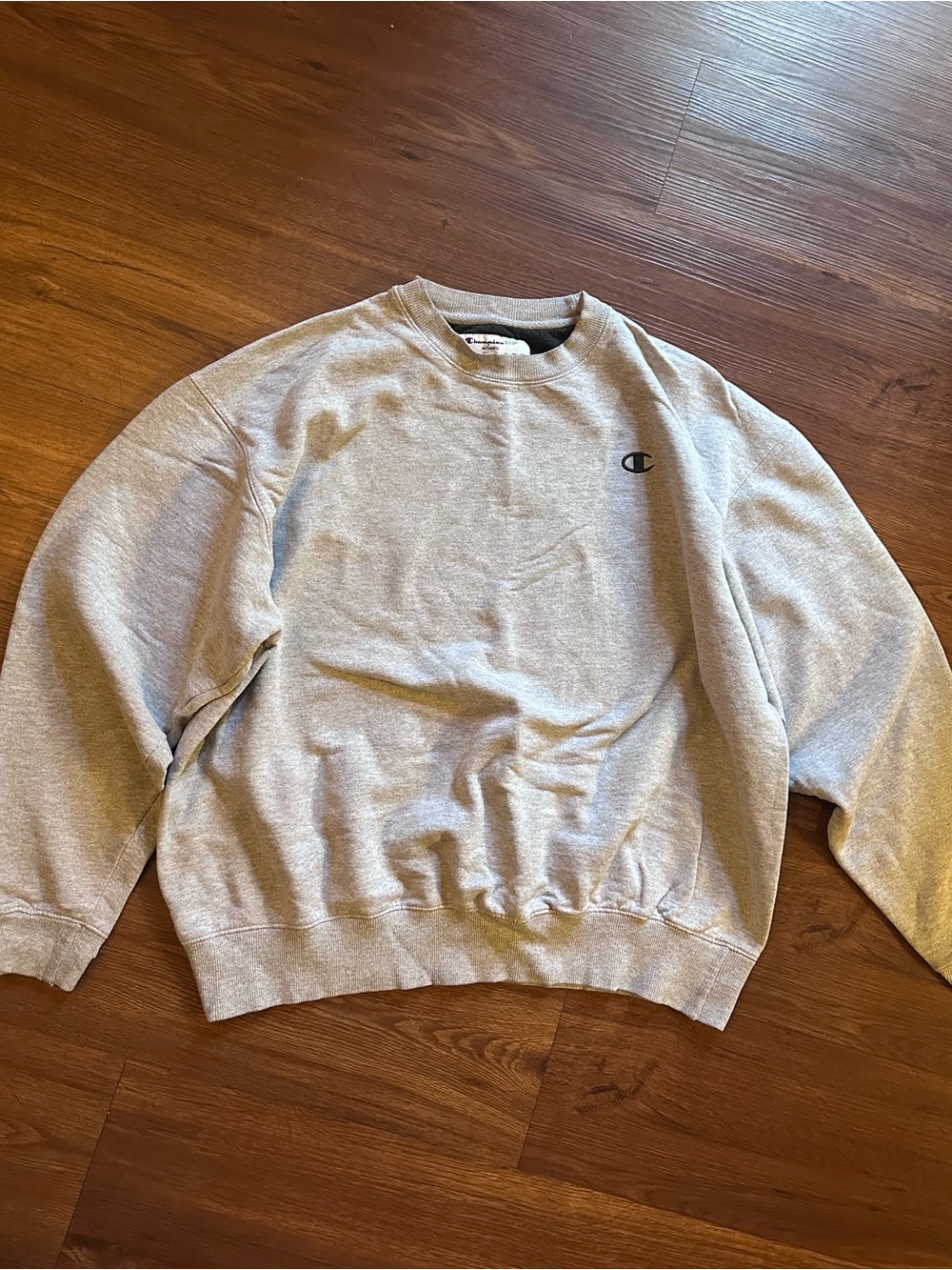 Y2K Champion Eco Light Gray Men's Crewneck Sweatshirt with Small Logo